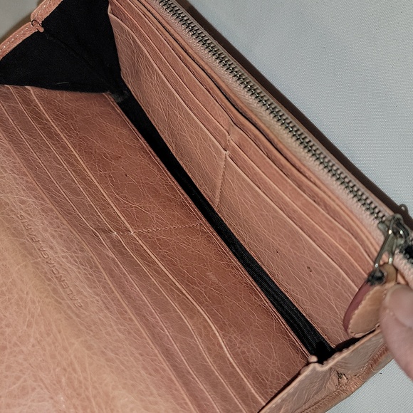 Authentic Balenciaga wallet with box - Picture 6 of 9